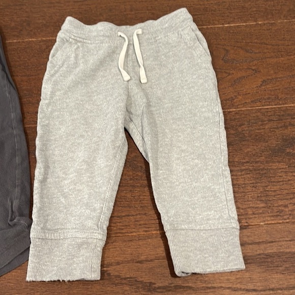 Boys Crewcuts and Old Navy Sweatpants Size 2T - Picture 2 of 5